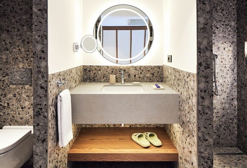 اتاق استاندارد با چشم‌انداز استخر, Hyde Bodrum - Adult Only