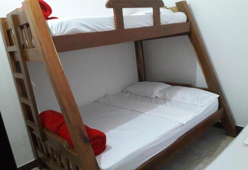 تختخواب در اتاق مشترک, Hostal Balcones De La Piedra