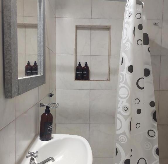 اتاق لوکس, El Bicho Negro Hostel