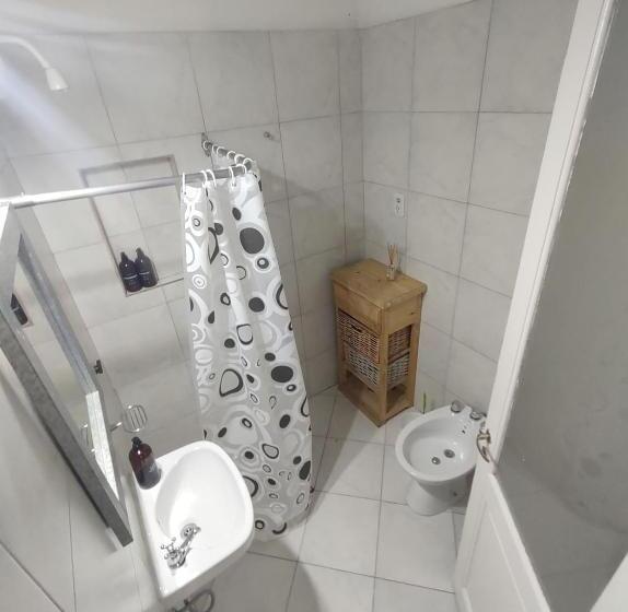 اتاق لوکس, El Bicho Negro Hostel