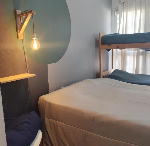 اتاق لوکس, El Bicho Negro Hostel