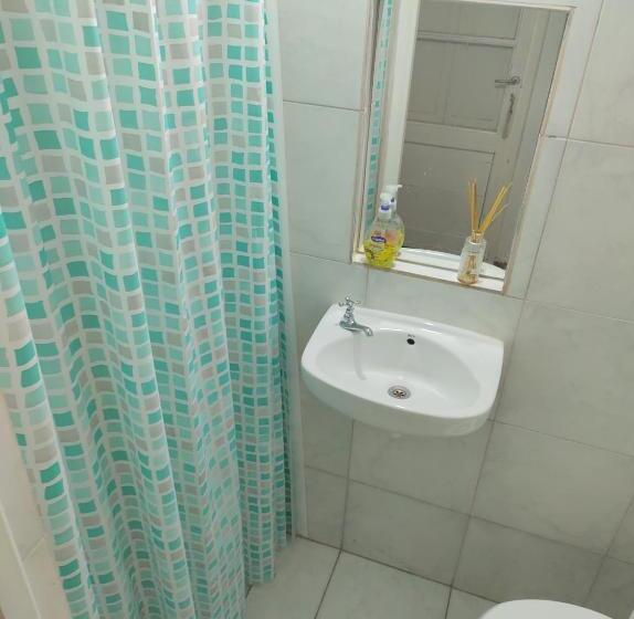 اتاق خانوادگی, El Bicho Negro Hostel