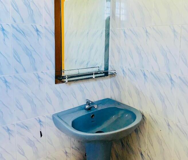 اتاق اکونومی, Hamba Hostel For Safari