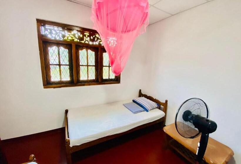 ویلای 2 خوابه, Hamba Hostel For Safari