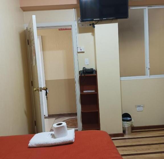 اتاق استاندارد, Hostal Puertas Del Sol