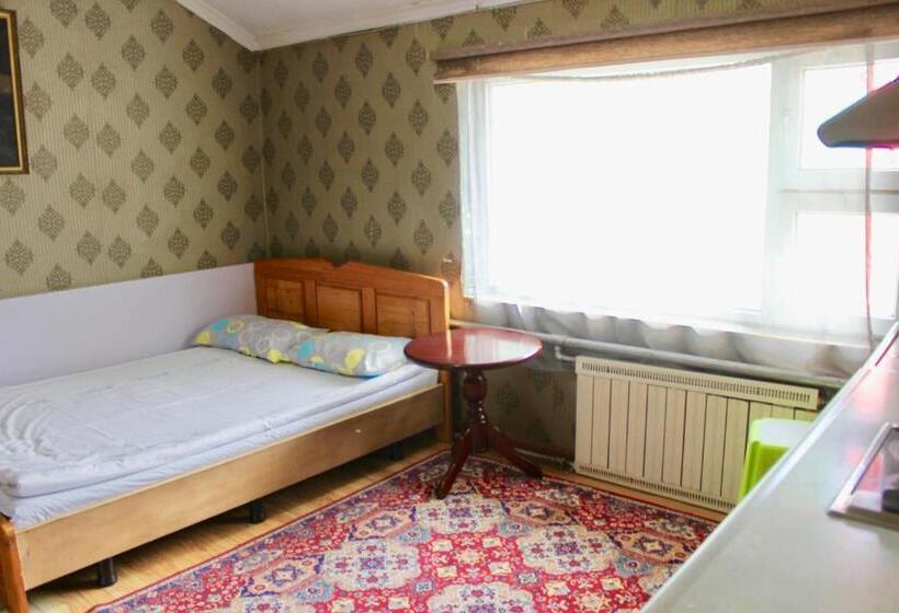 اتاق خانوادگی, City Hostel & Tours
