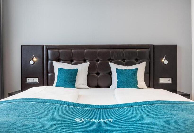سوییت جونیور, Rheincity Hotel & Boardinghouse