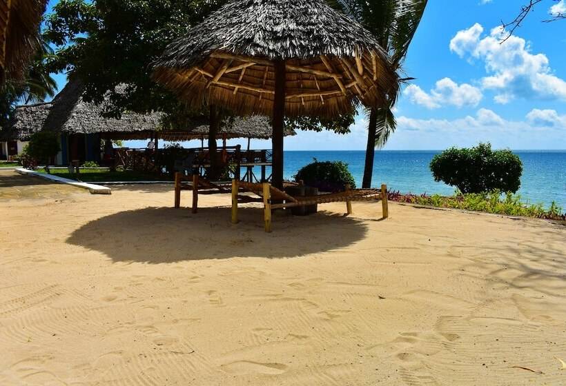 سوئیت خانواده 2 خوابه, Filao Beach By Sansi