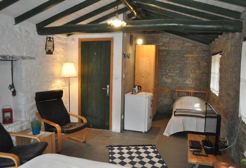 اتاق استاندارد سه نفره, Son Vapur Butik Otel
