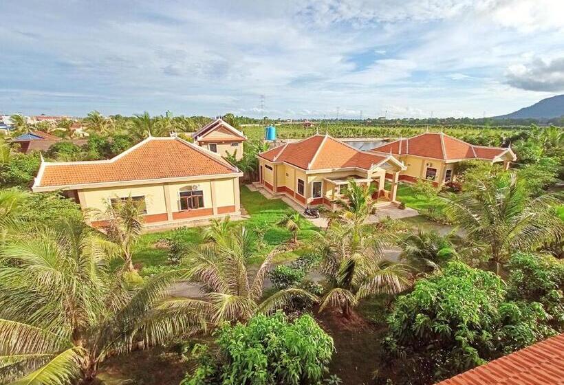 اتاق لوکس, Karma Traders Kampot
