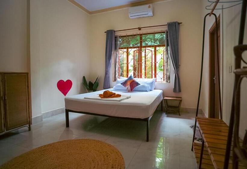 اتاق لوکس, Karma Traders Kampot