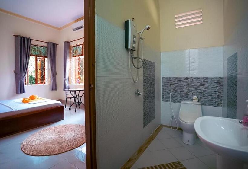 اتاق لوکس, Karma Traders Kampot