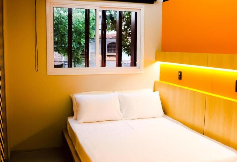 اتاق لوکس, Artsy Vitoria Hostel