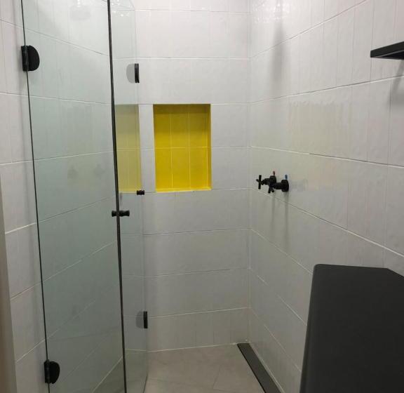 اتاق استاندارد چهار تخته, Artsy Vitoria Hostel