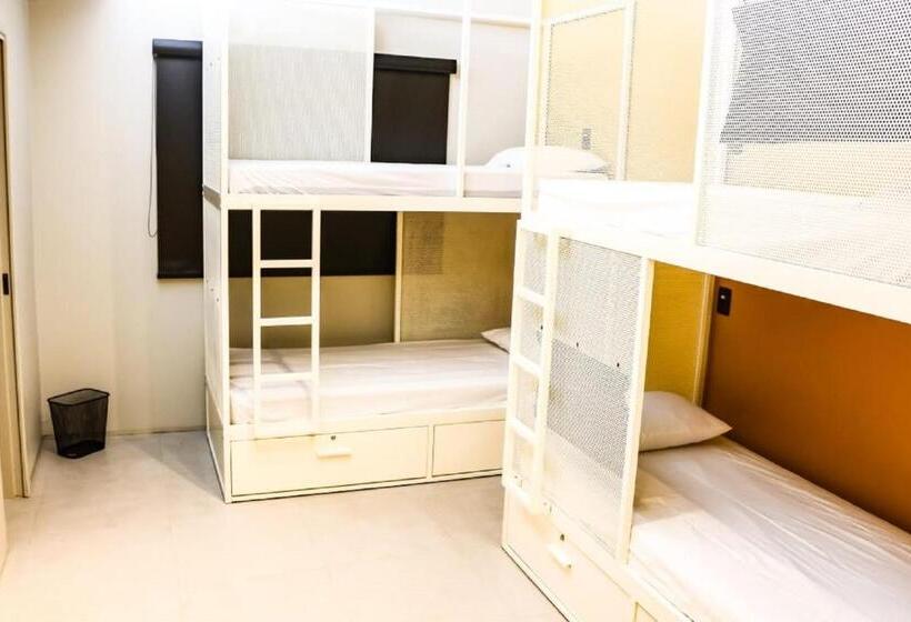 اتاق استاندارد چهار تخته, Artsy Vitoria Hostel