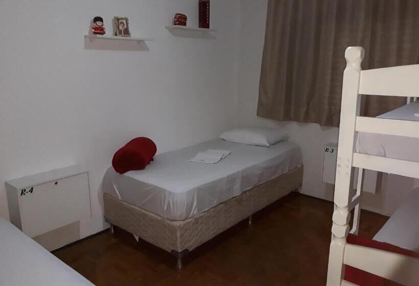 تختخواب در اتاق مشترک, Casa Beatles Hostel Bauru