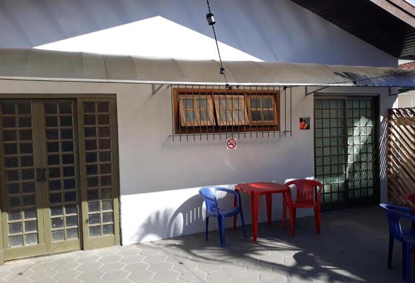 اتاق استاندارد, Casa Beatles Hostel Bauru