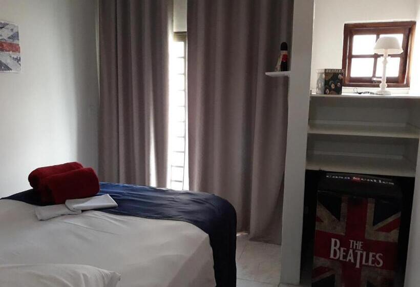 اتاق استاندارد, Casa Beatles Hostel Bauru
