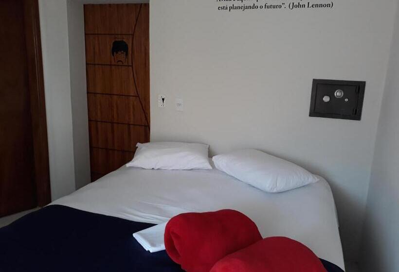 اتاق استاندارد, Casa Beatles Hostel Bauru