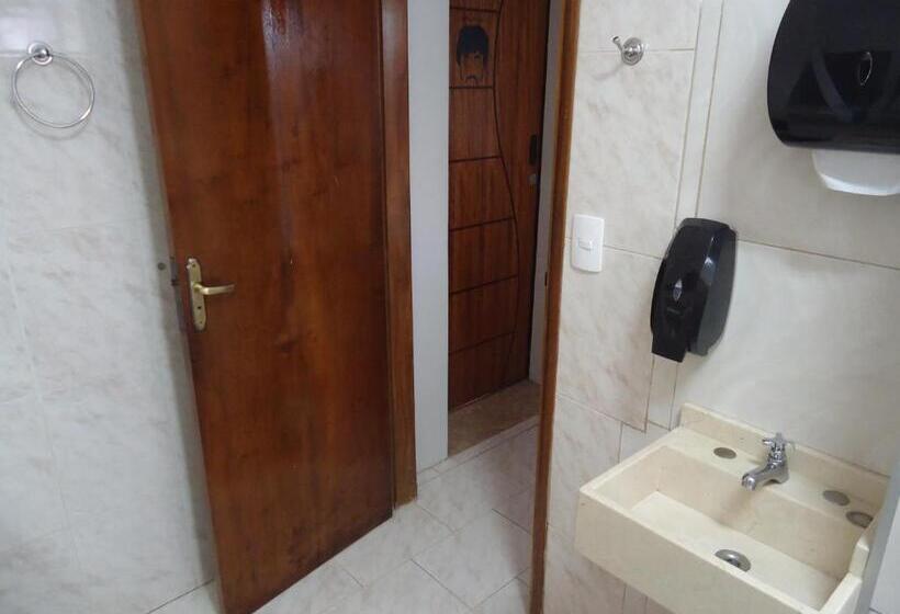 اتاق استاندارد, Casa Beatles Hostel Bauru