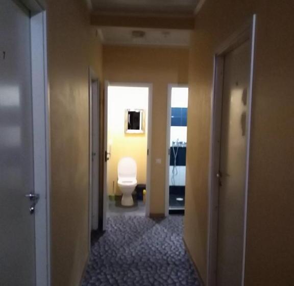 اتاق استاندارد یک نفره, Hostel31