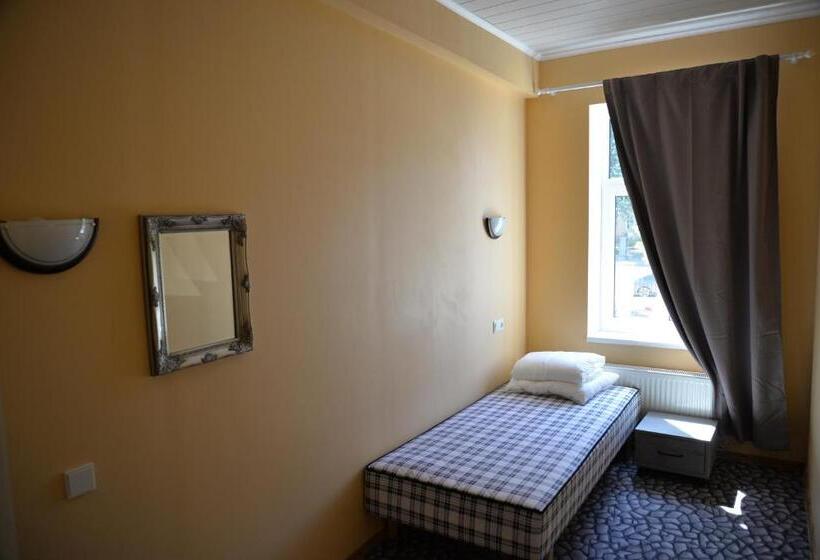 اتاق استاندارد یک نفره, Hostel31