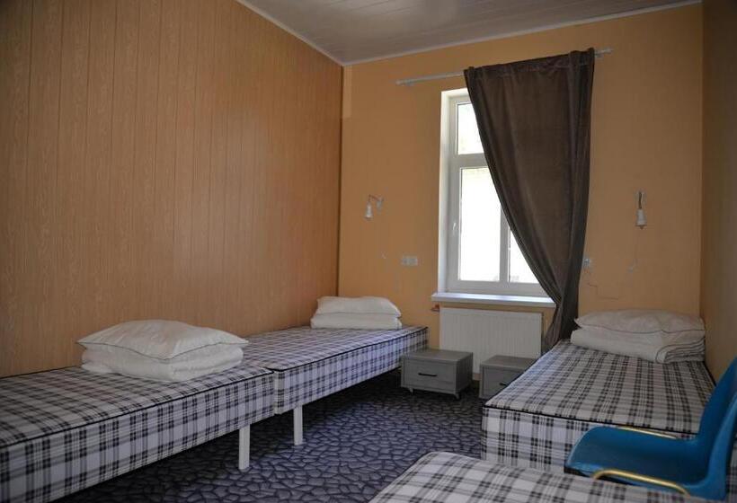 اتاق استاندارد چهار تخته, Hostel31