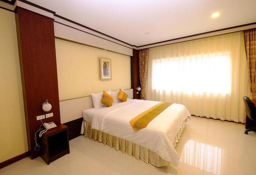 اتاق لوکس با تخت بزرگ, Chokdee Place