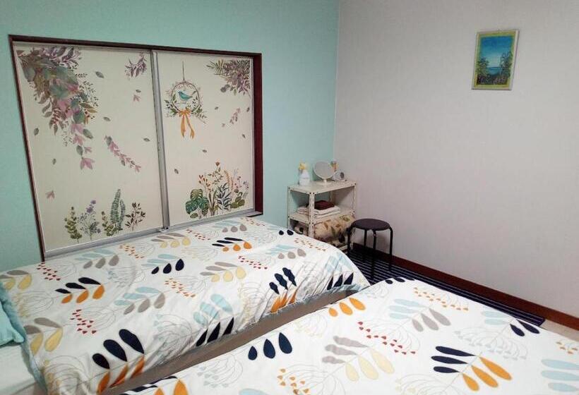 اتاق خانوادگی, Mike S B&b Tokoname
