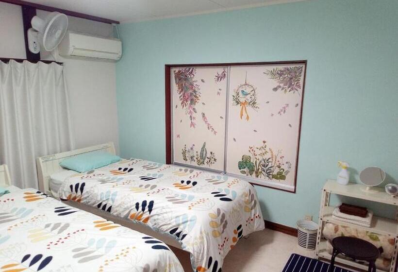 اتاق اکونومی, Mike S B&b Tokoname