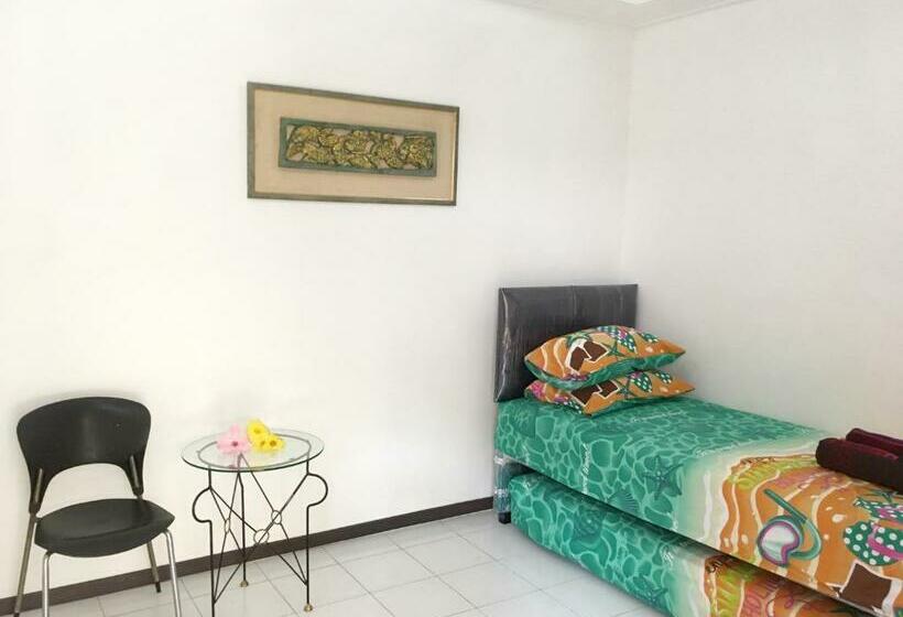 اتاق استاندارد با سرویس بهداشتی مشترک, Indekost Bogor