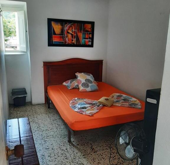 اتاق استاندارد, Andaluz
