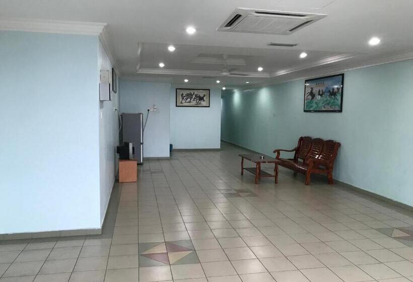 اتاق لوکس خانوادگی, Dan Restoran Seri Kangsar