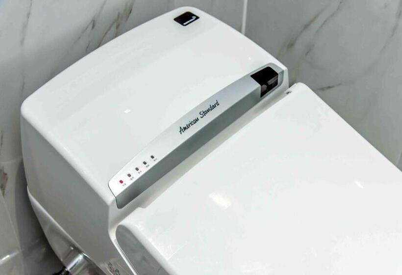 اتاق لوکس, Dyne Oceano