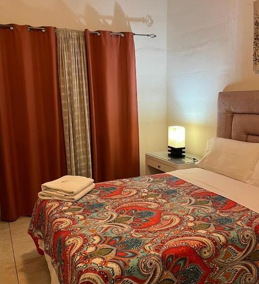 اتاق استاندارد با سرویس بهداشتی مشترک, Hostal Rio Piedra
