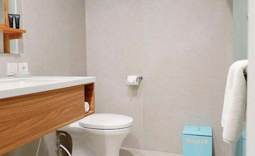 اتاق اجرایی با تخت بزرگ, Illira Hotel Banyuwangi