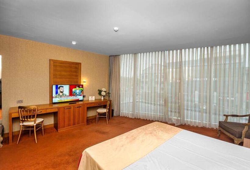 اتاق استاندارد سه نفره, Sky Hotel Baku
