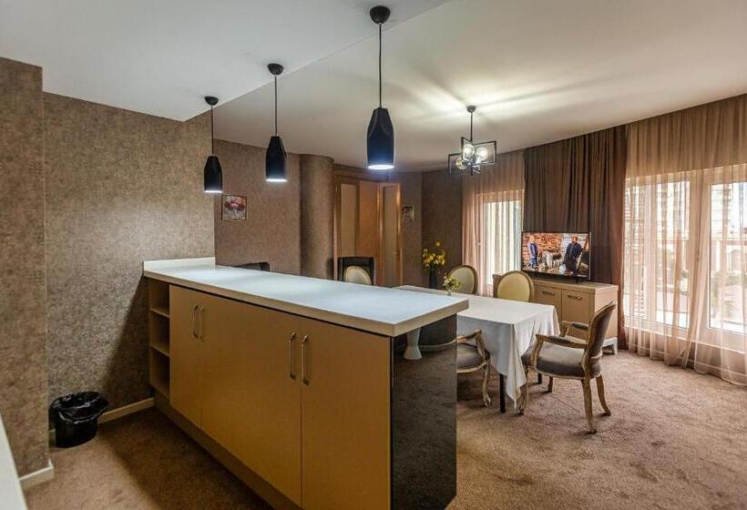 آپارتمان 2 خوابه, Sky Hotel Baku