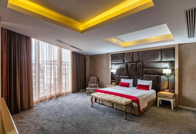 سوییت, Sky Hotel Baku