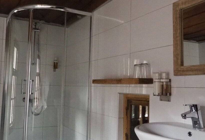 اتاق استاندارد, Little River Guest House