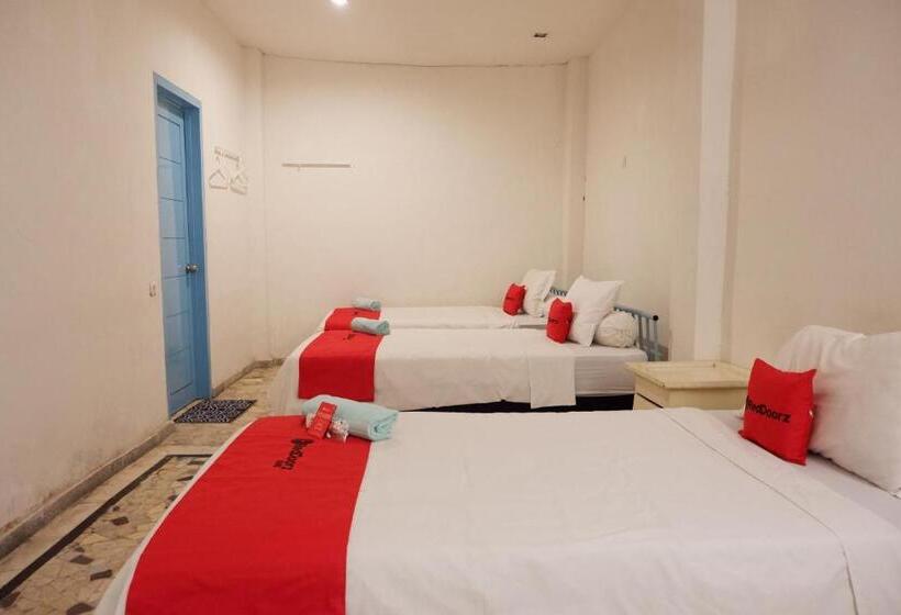 اتاق خانوادگی, Reddoorz Near Rsud Kota Mataram