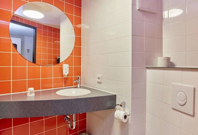 اتاق استاندارد, B&b Hotel Trier