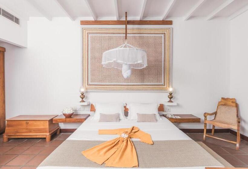 سوییت, Heritance Ayurveda   All Meals And Treatments