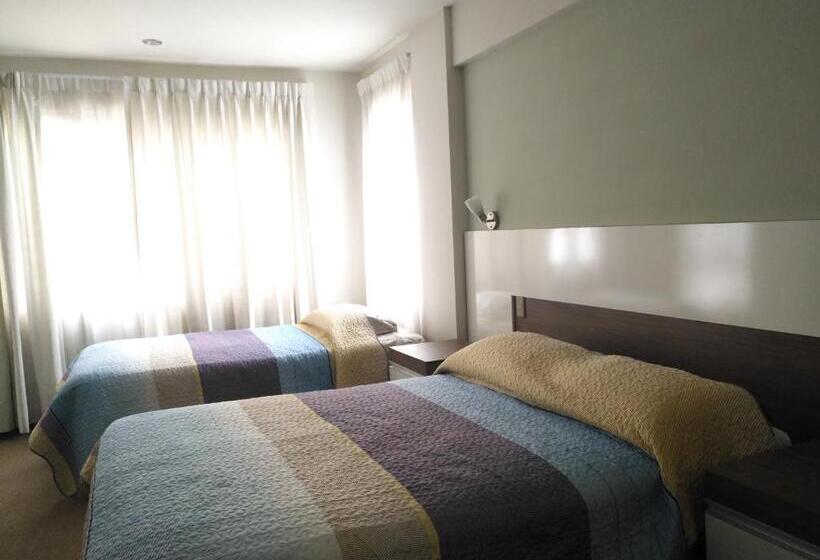 اتاق اجرایی سه نفره, Hostal Costa De Marfil Suites & Apartamentos