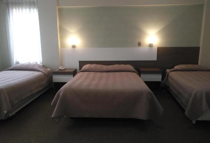اتاق راحتی سه تخته, Hostal Costa De Marfil Suites & Apartamentos