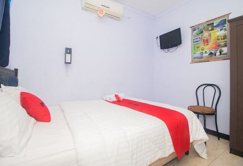اتاق استاندارد, Reddoorz Near Pantai Boom