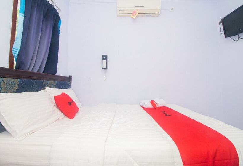 اتاق استاندارد, Reddoorz Near Pantai Boom