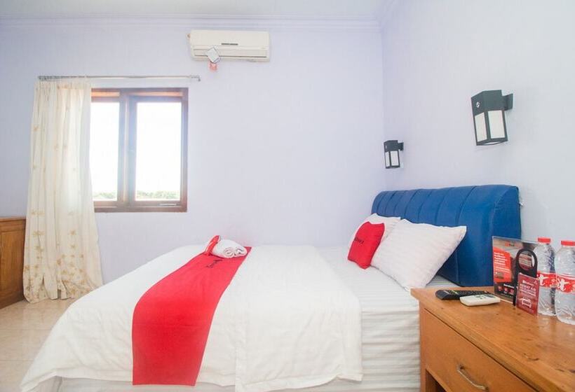 سوییت, Reddoorz Near Pantai Boom