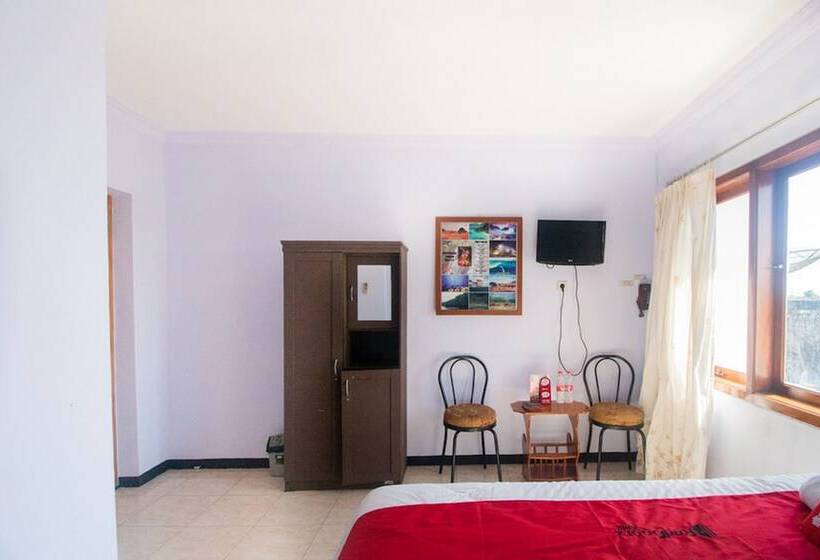 سوییت, Reddoorz Near Pantai Boom