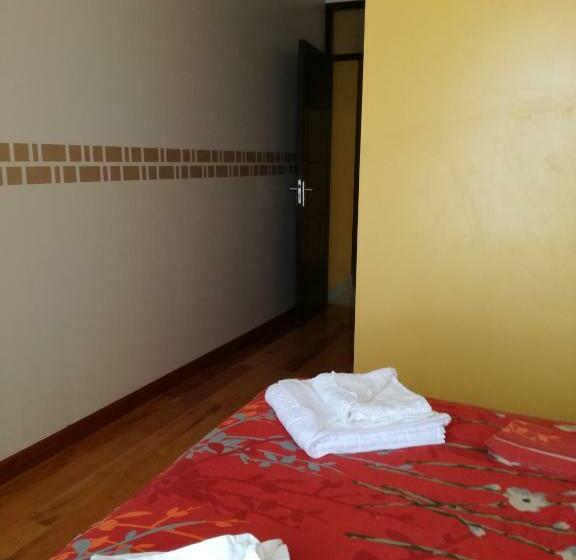 اتاق استاندارد یک نفره, The Oruro Inn